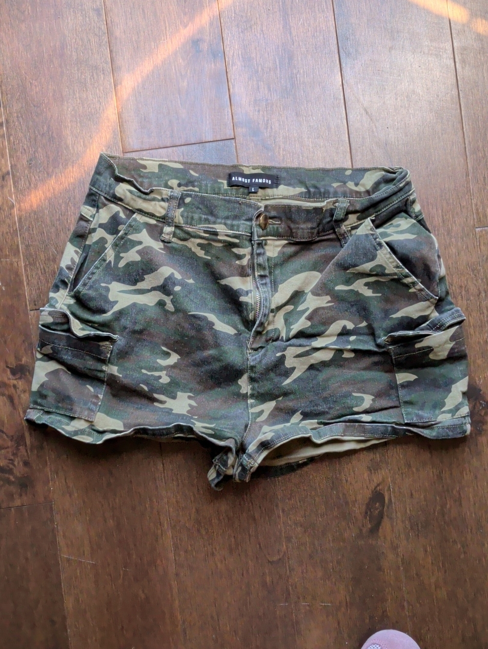 Almost Famous Camo Cargo Shorts in Green/Tan